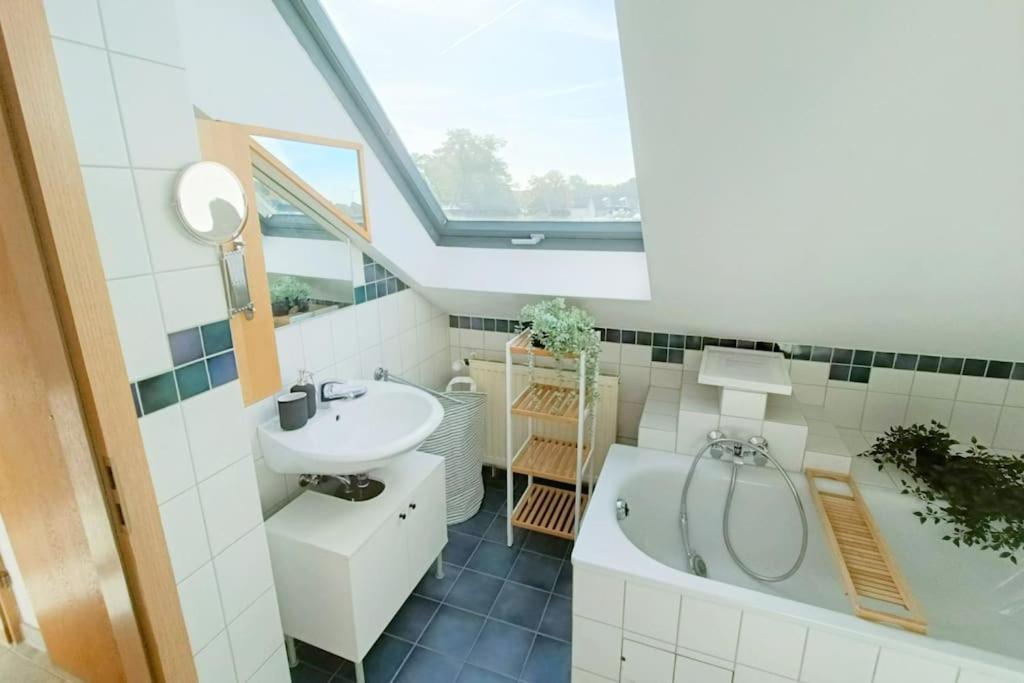 Modernes Und Ruhiges Appartement Mit Loggia Marl Luaran gambar