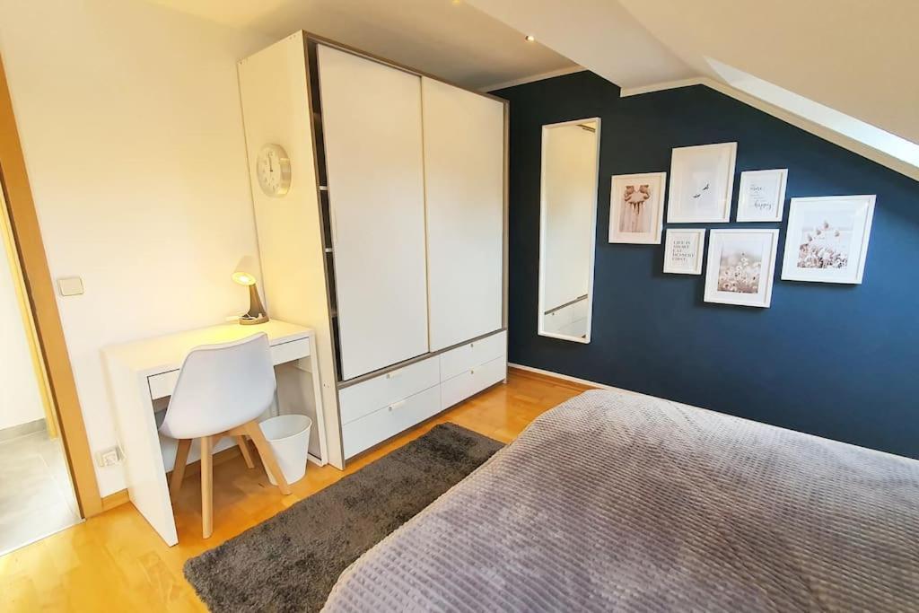 Modernes Und Ruhiges Appartement Mit Loggia Marl Luaran gambar